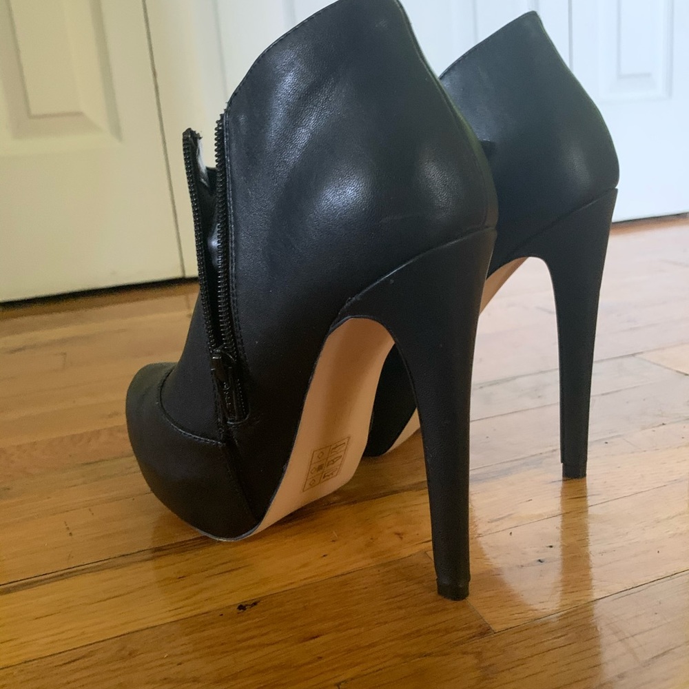 Booties - Picture 4 of 5